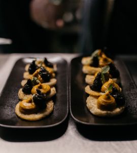 Galletas de socarrat de risotto